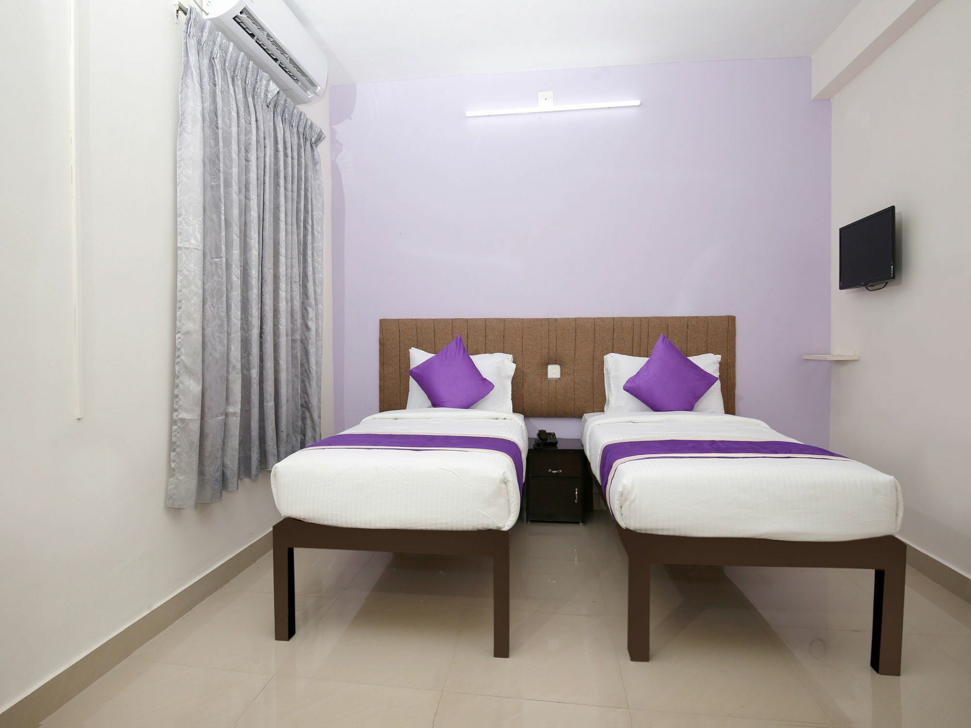 טריואנדרום Oyo 9797 Hotel Vbee Plaza מראה חיצוני תמונה