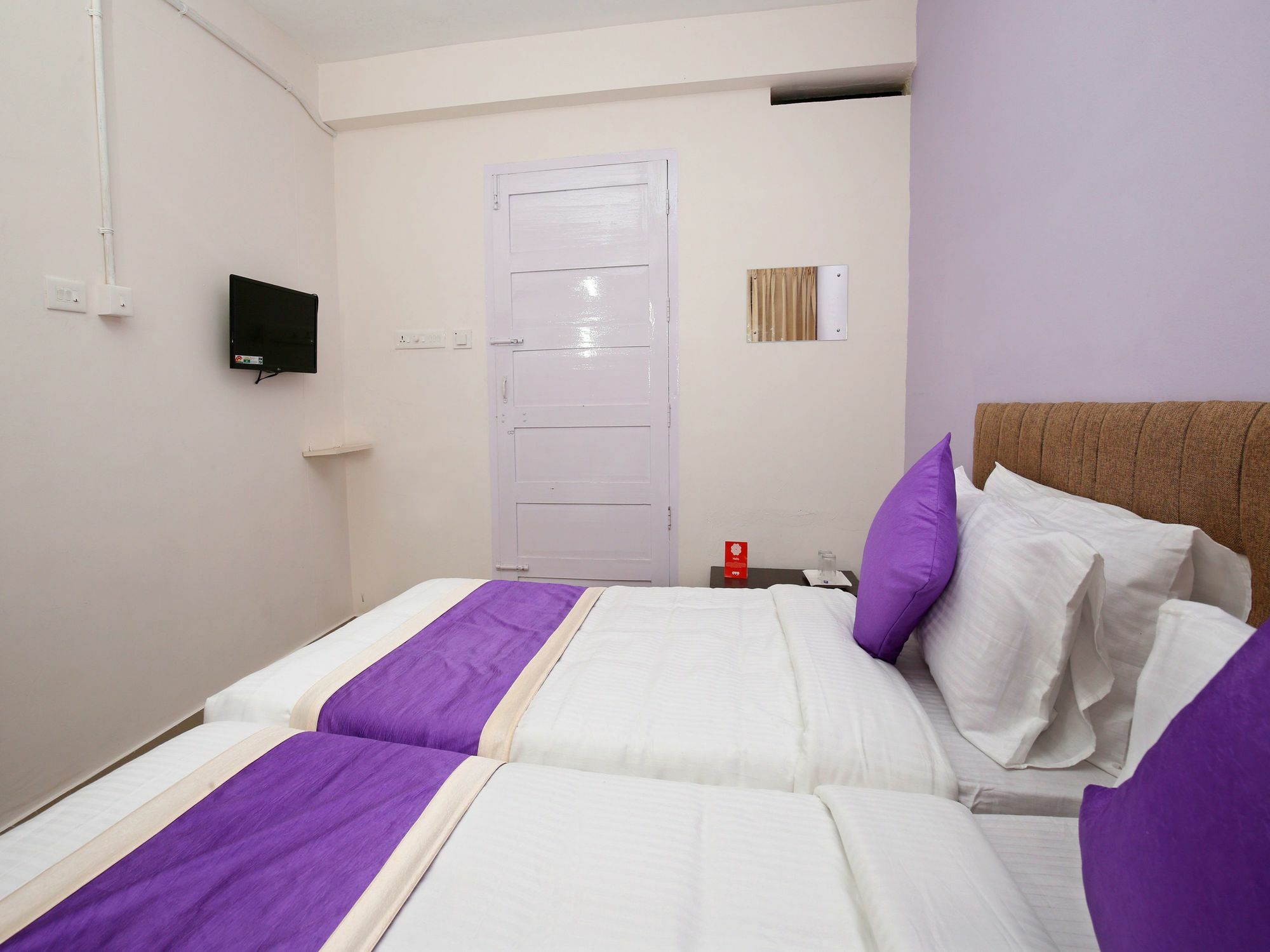 טריואנדרום Oyo 9797 Hotel Vbee Plaza מראה חיצוני תמונה