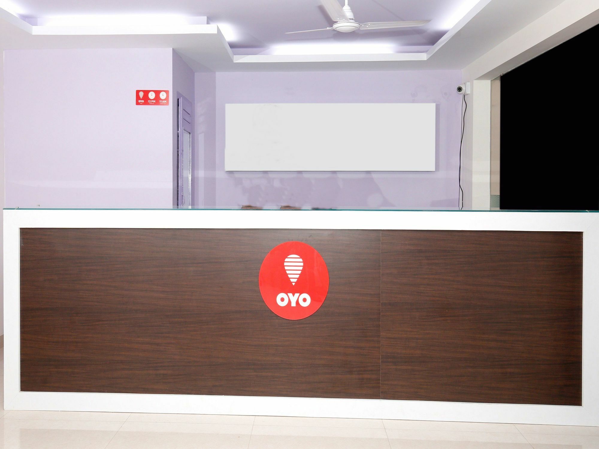 טריואנדרום Oyo 9797 Hotel Vbee Plaza מראה חיצוני תמונה