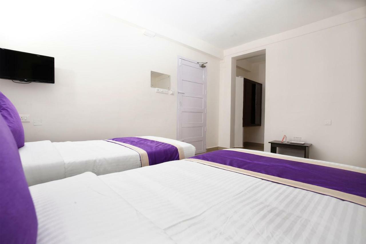 טריואנדרום Oyo 9797 Hotel Vbee Plaza מראה חיצוני תמונה